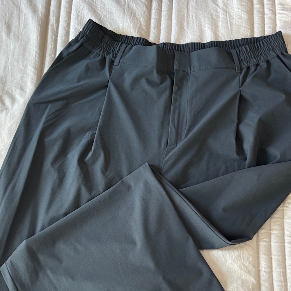 ALO Yoga High Waisted Pursuit Trouser